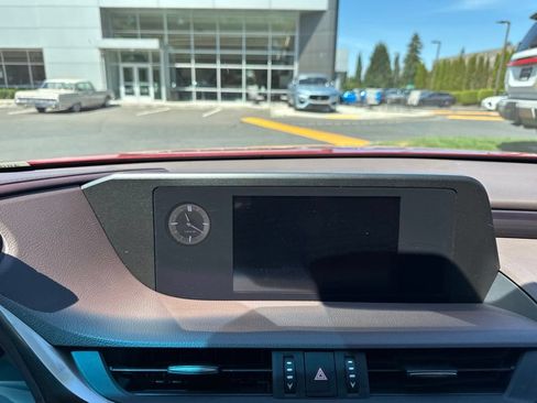 Certified 2021 Lexus ES 250 w/ Premium Package AWD/4WD image 25