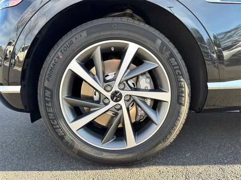 New 2026 Genesis GV80 2.5T Select image 11