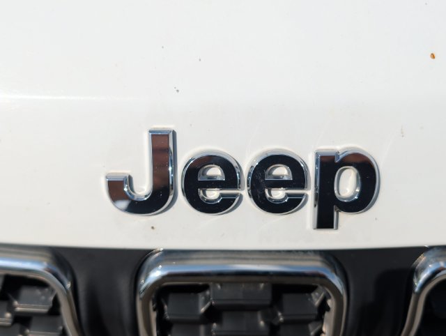 Used 2024 Jeep Compass Latitude AWD/4WD image 32