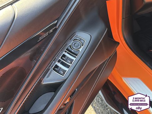 Used 2024 Chevrolet Corvette Z06 RWD image 11