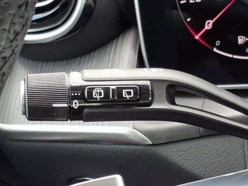Certified 2025 Mercedes-Benz GLC 350e 4MATIC image 21