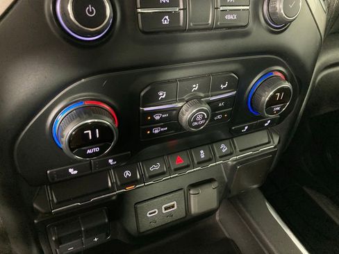 Used 2019 Chevrolet Silverado 1500 RST image 9