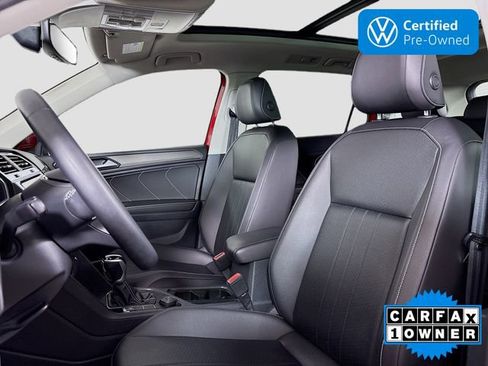 Certified 2022 Volkswagen Tiguan SE w/ Panoramic Sunroof Package image 21