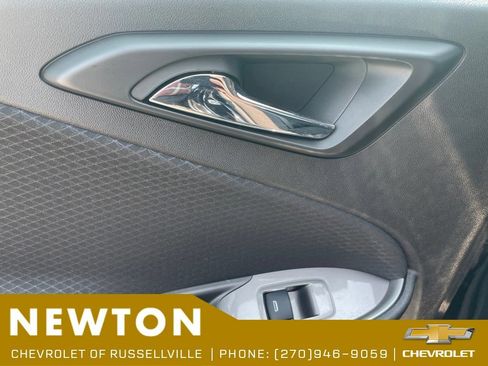Used 2025 Chevrolet Malibu RS FWD image 34