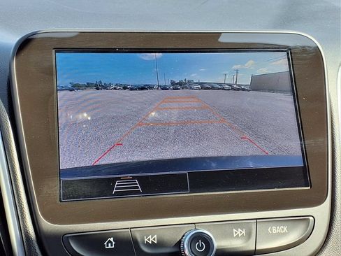 Used 2024 Chevrolet Malibu LT FWD image 11