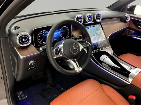 Certified 2026 Mercedes-Benz GLC 300 4MATIC image 17