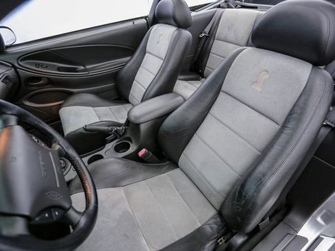 Used 2004 Ford Mustang Cobra RWD image 18
