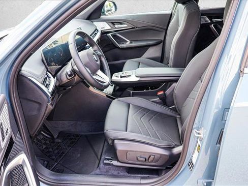 Used 2025 BMW X1 xDrive28i w/ Convenience Package image 12