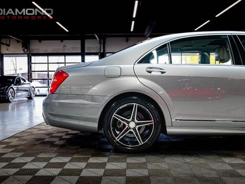 Used 2011 Mercedes-Benz S 550 image 25