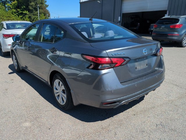 Used 2021 Nissan Versa S FWD image 5