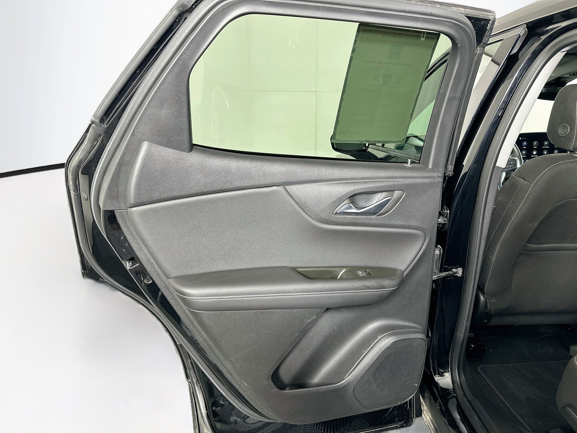 Used 2025 Chevrolet Blazer LT FWD image 26