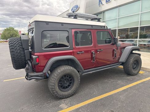 Used 2021 Jeep Wrangler Unlimited Rubicon image 2