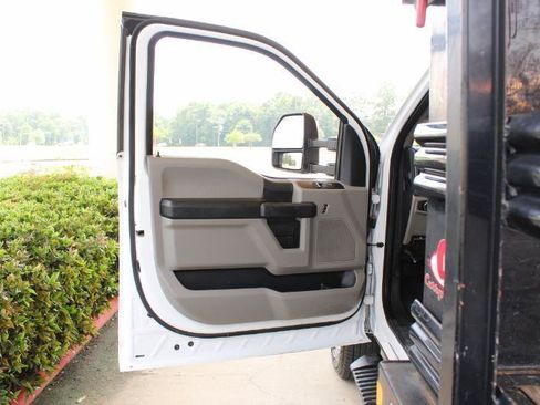 Used 2021 Ford F350 XL w/ Power Equipment Group AWD/4WD image 25