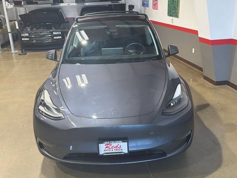 Used 2023 Tesla Model Y Long Range AWD/4WD image 6