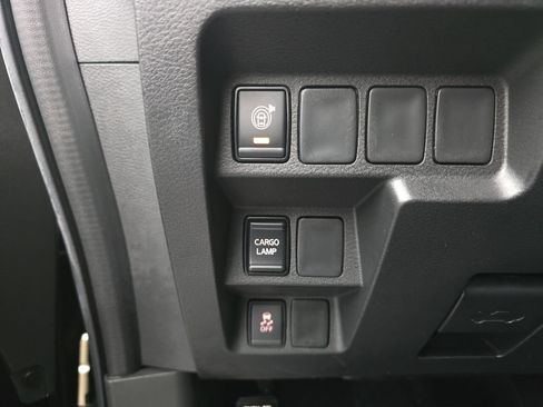 Used 2025 Nissan Frontier SV RWD image 37