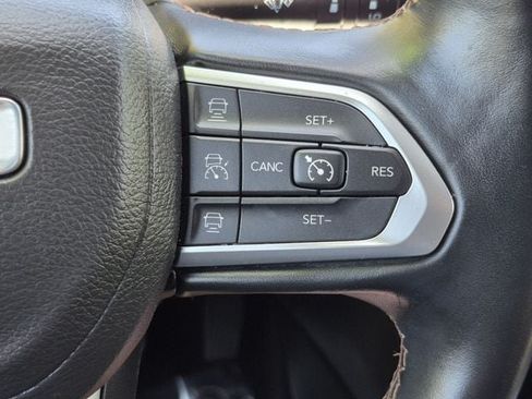 Used 2022 Jeep Compass Limited AWD/4WD image 13