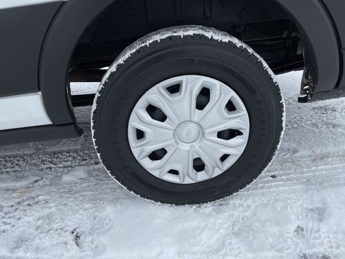 Used 2022 Ford Transit 350 XLT image 26