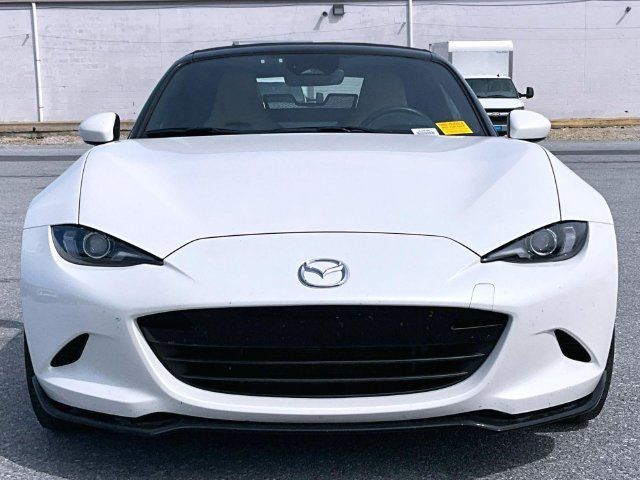 Used 2024 MAZDA MX-5 Miata Grand Touring w/ Appearance Package RWD image 4