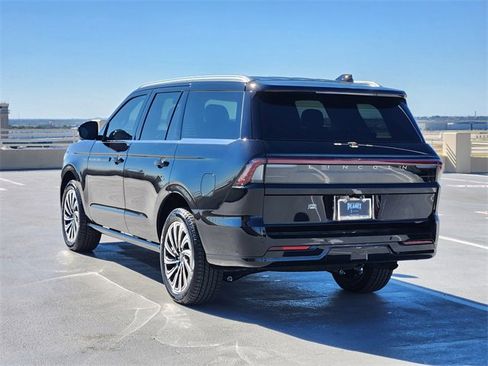 New 2025 Lincoln Navigator Black Label image 5