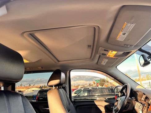 Used 2008 GMC Sierra 1500 SLT w/ Z71 Off-Road Package image 46