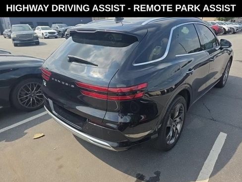 Used 2023 Genesis Electrified GV70 AWD/4WD image 2