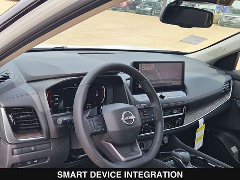 New 2026 Nissan Rogue Platinum image 13