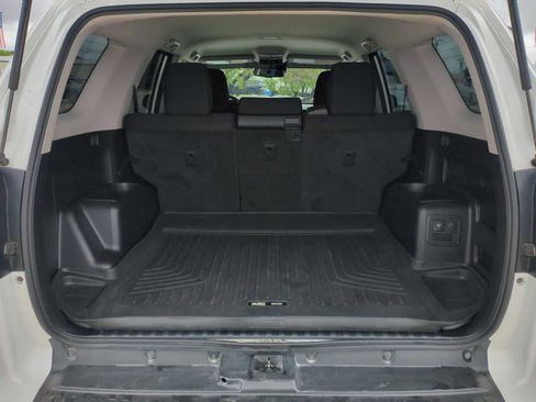 Used 2020 Toyota 4Runner TRD Off-Road AWD/4WD image 25