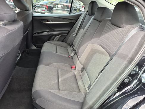 Used 2025 Toyota Camry Hybrid FWD image 28