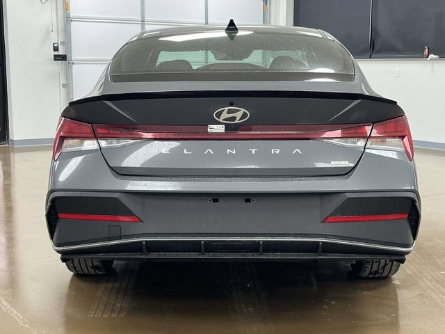 New 2026 Hyundai Elantra SEL w/ Cargo Package FWD image 6
