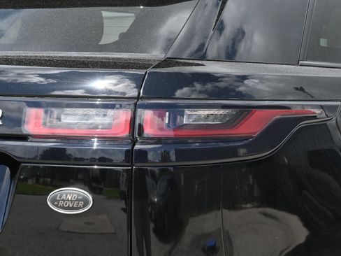 Used 2020 Land Rover Range Rover Velar S AWD/4WD image 21