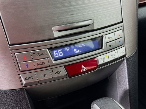 Used 2011 Subaru Outback 3.6R Limited image 15