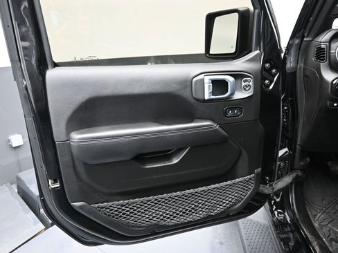 Used 2021 Jeep Wrangler Unlimited Sahara image 11