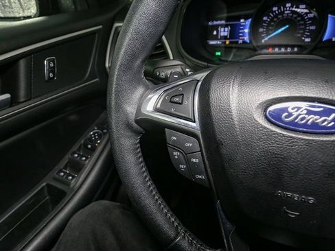 Used 2022 Ford Edge SEL w/ Convenience Package image 29