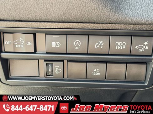 Used 2024 Toyota Tundra Limited w/ Power Package image 25