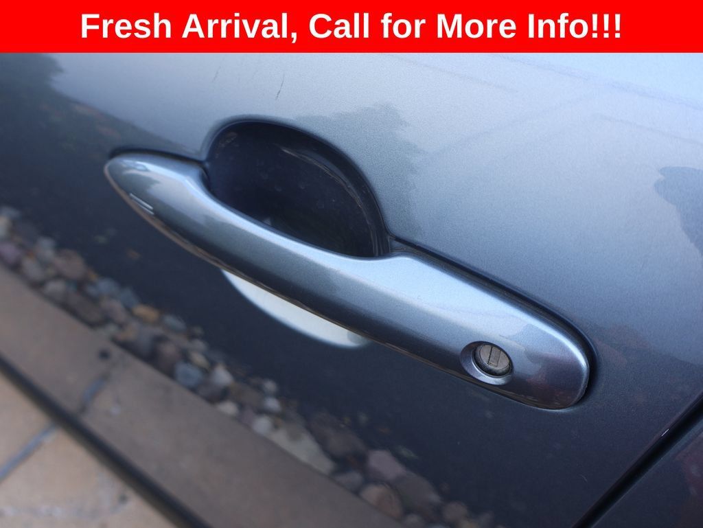 Used 2024 Toyota Corolla Cross AWD Hybrid image 15