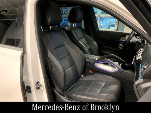 Used 2022 Mercedes-Benz GLE 450 4MATIC image 11