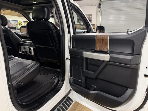 Used 2020 Ford F150 Lariat w/ Equipment Group 502A Luxury RWD image 17