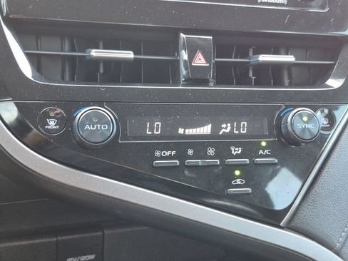 Used 2024 Toyota Camry LE FWD image 18