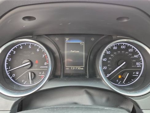 Used 2019 Toyota Camry FWD image 12