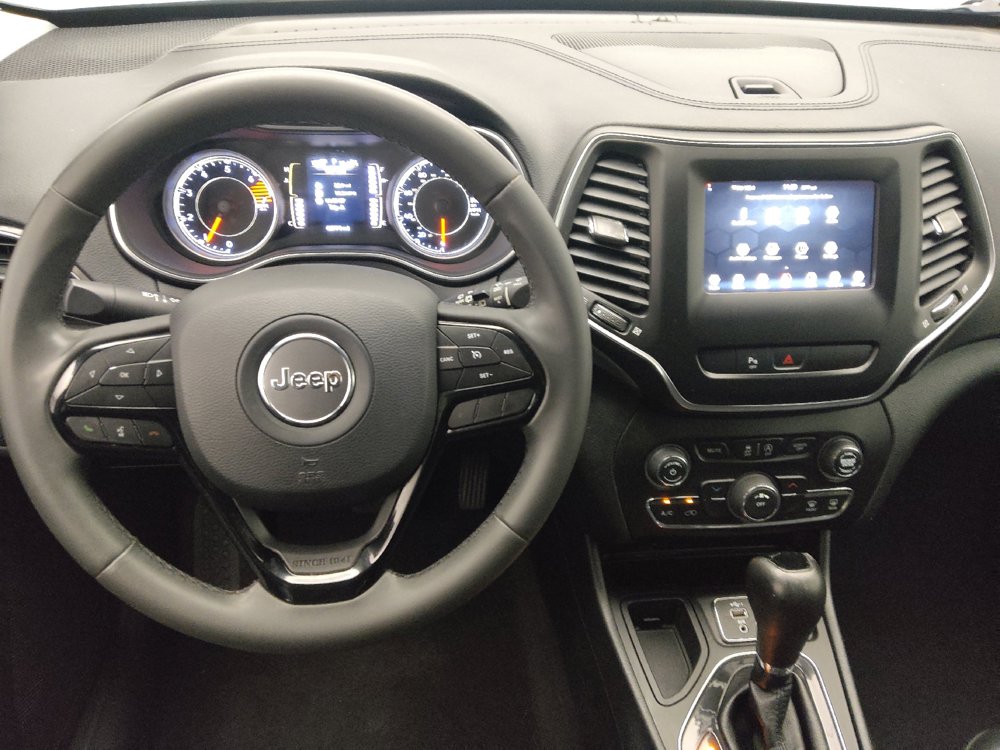 Used 2020 Jeep Cherokee Latitude Plus FWD image 22