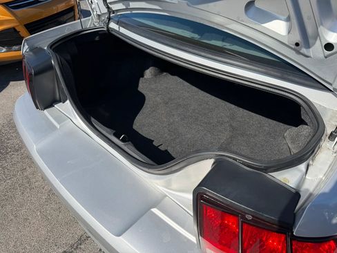 Used 2000 Ford Mustang Coupe RWD image 15