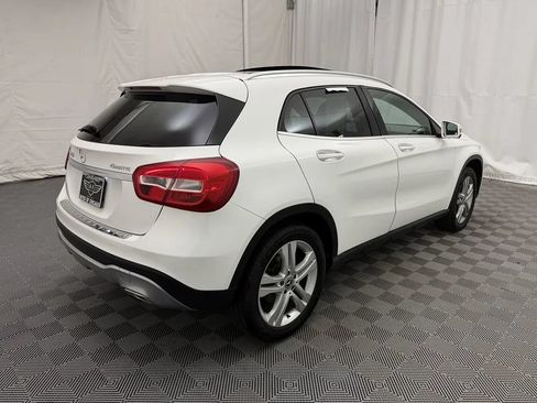 Used 2018 Mercedes-Benz GLA 250 4MATIC image 5
