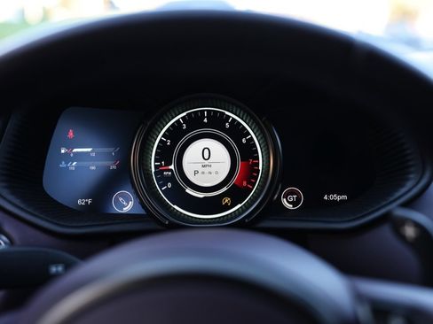 Used 2019 Aston Martin DB11 Coupe image 17