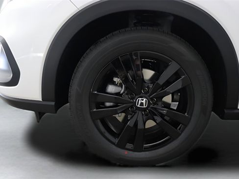 New 2026 Honda HR-V Sport image 3