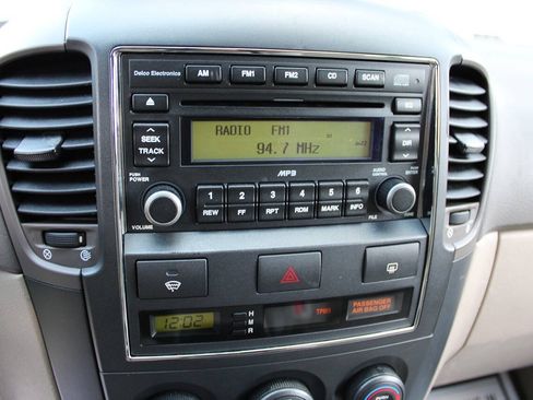Used 2008 Kia Sorento 2WD image 22