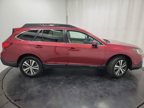 Used 2018 Subaru Outback 2.5i Limited image 11