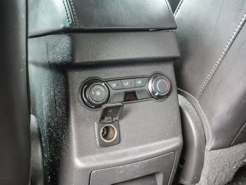 Used 2013 Ford Explorer XLT FWD image 22