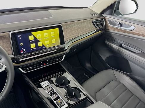 New 2026 Volkswagen Atlas SEL image 23