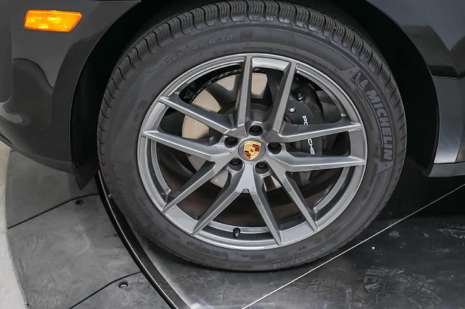 Certified 2026 Porsche Macan Turbo AWD/4WD image 14