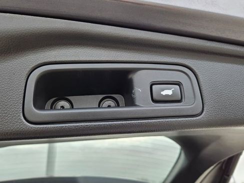 Used 2017 Honda Pilot Elite image 12